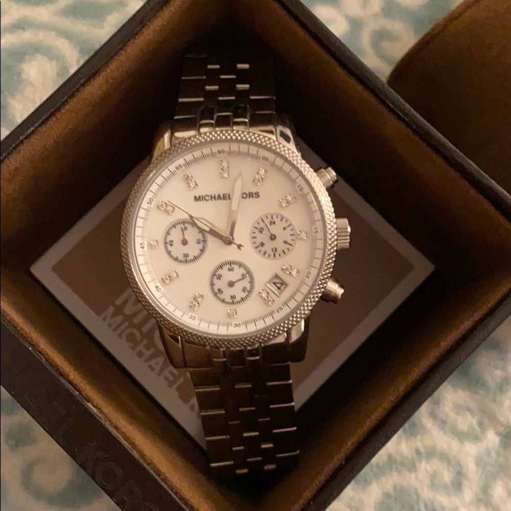 Mother of pearl Michael kors watch